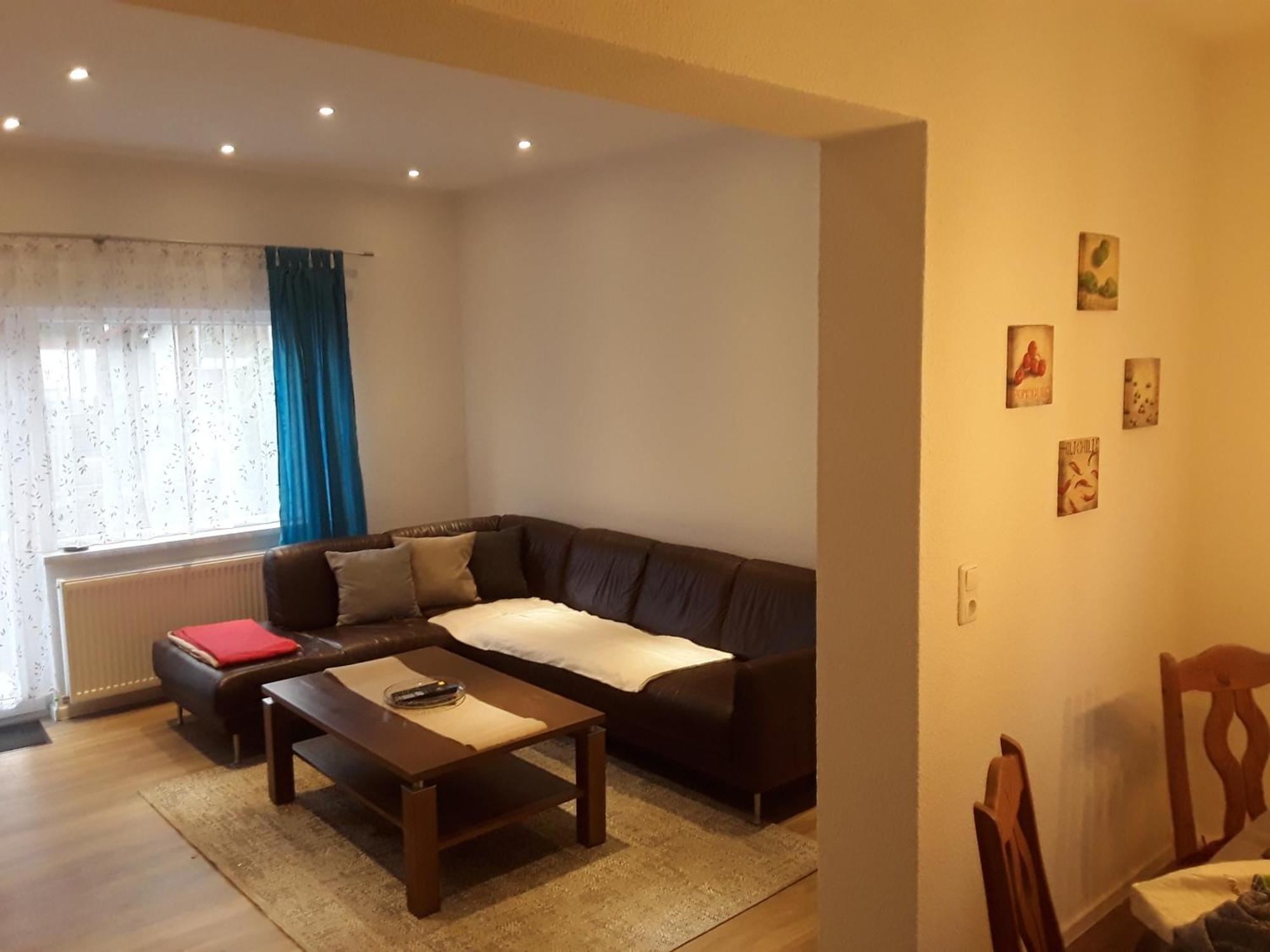 Apartment 70 , Rhoen , Ortsmitte , Frisch Saniert , Gaestehaus Mierdel *